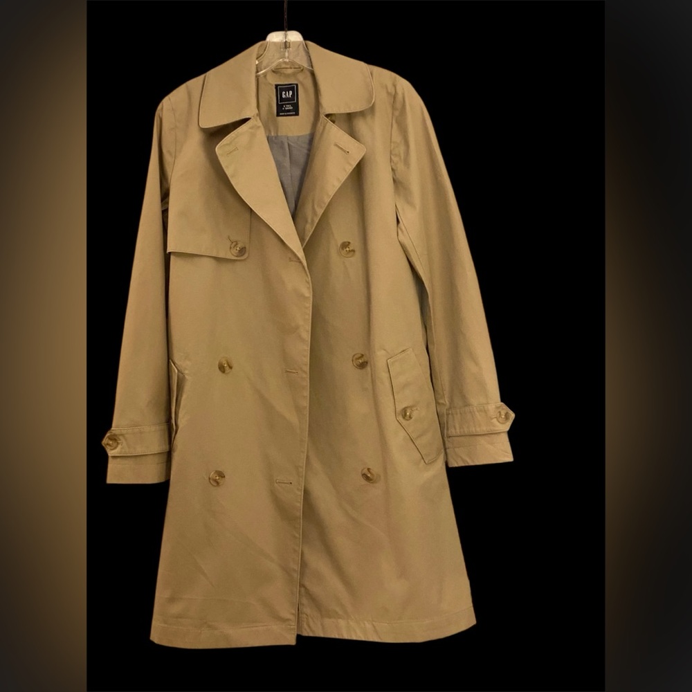 🌸 GAP TRENCH COAT